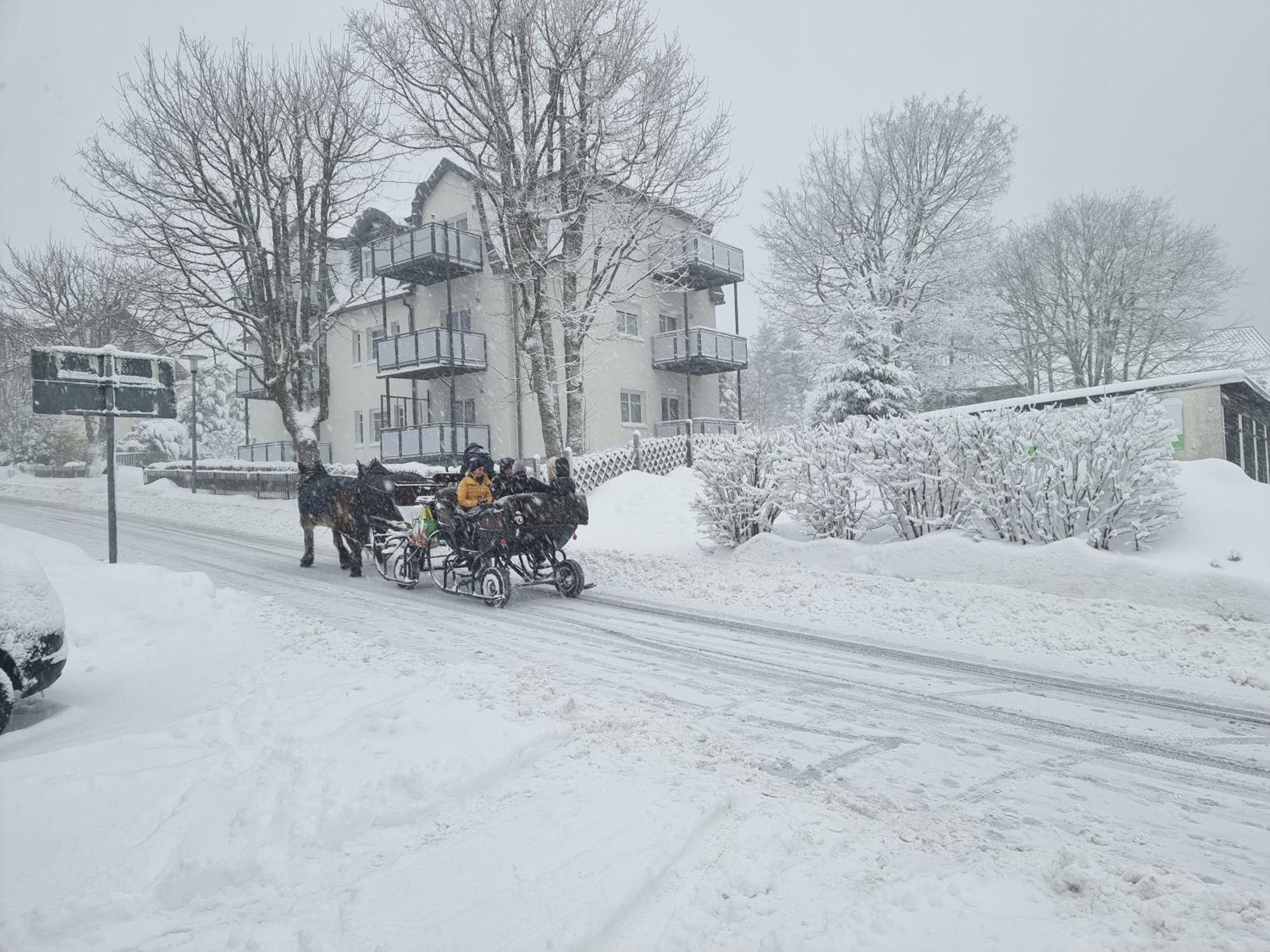 Hotel Zum Gruendle Oberhof  Bagian luar foto