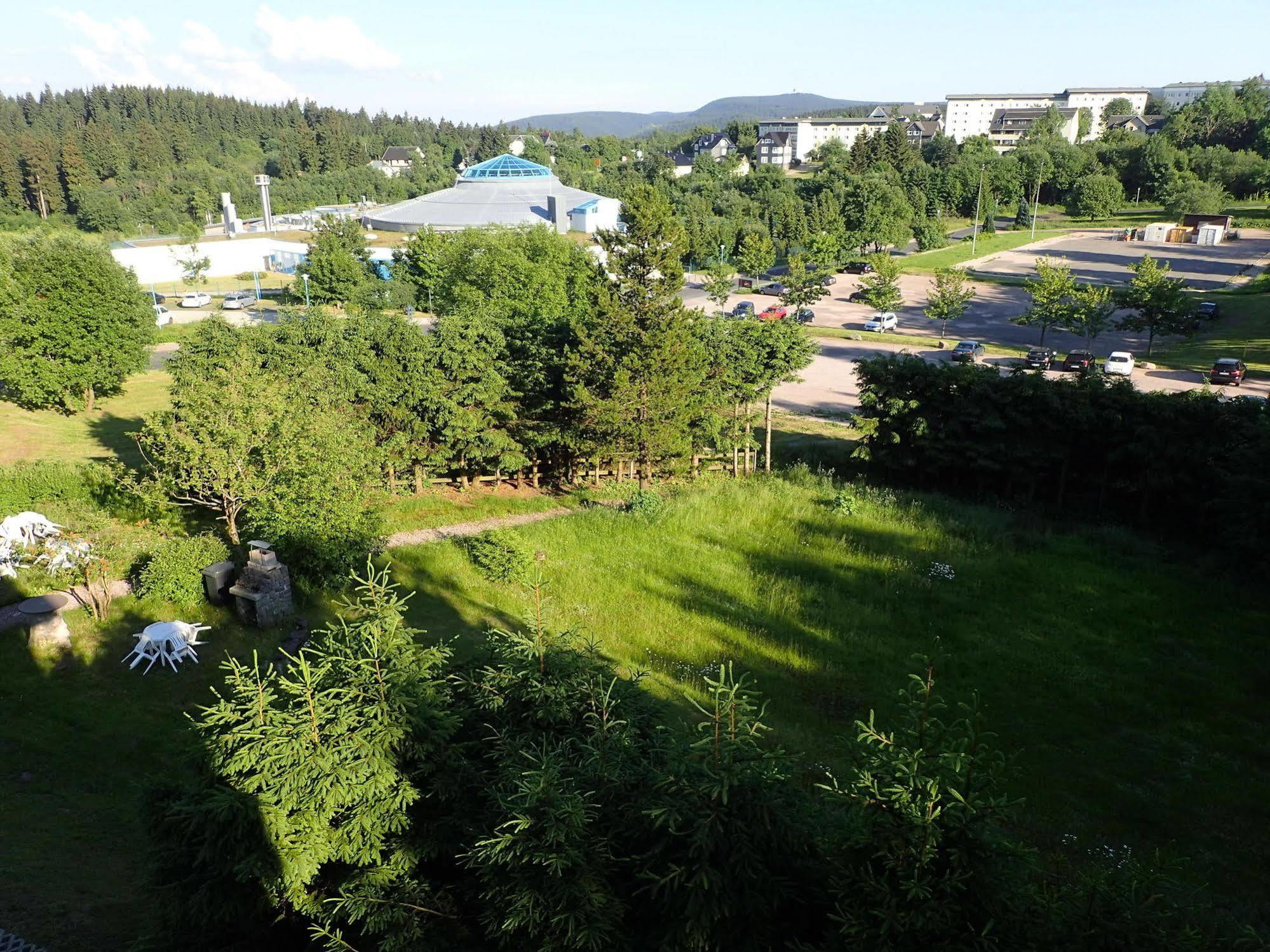 Hotel Zum Gruendle Oberhof  Bagian luar foto